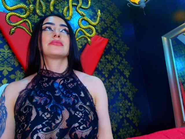 elinne-hendrix webcam