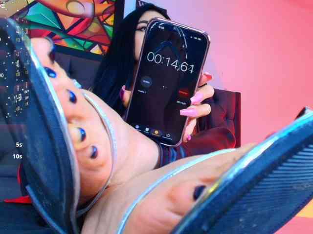 elinne-hendrix webcam