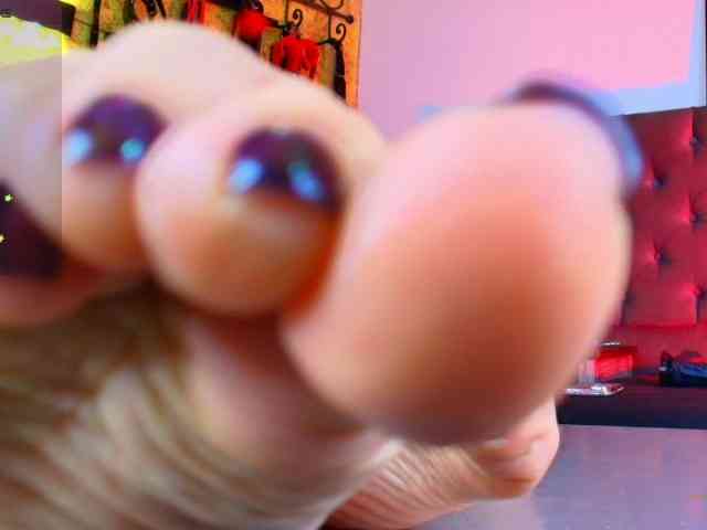 elinne-hendrix webcam