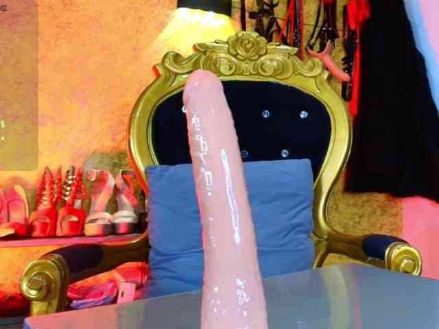 elinne-hendrix webcam