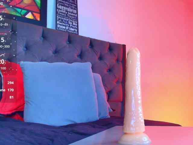 elinne-hendrix webcam