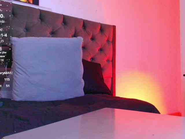 elinne-hendrix webcam