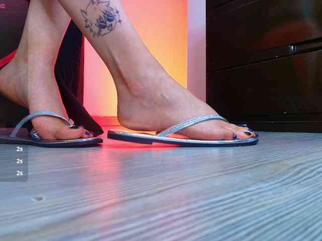 elinne-hendrix webcam