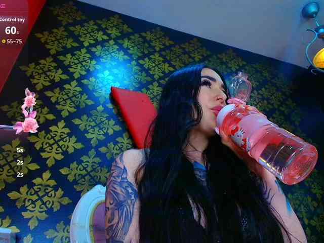 elinne-hendrix webcam