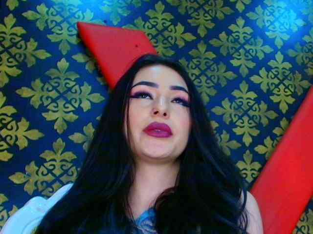 elinne-hendrix webcam