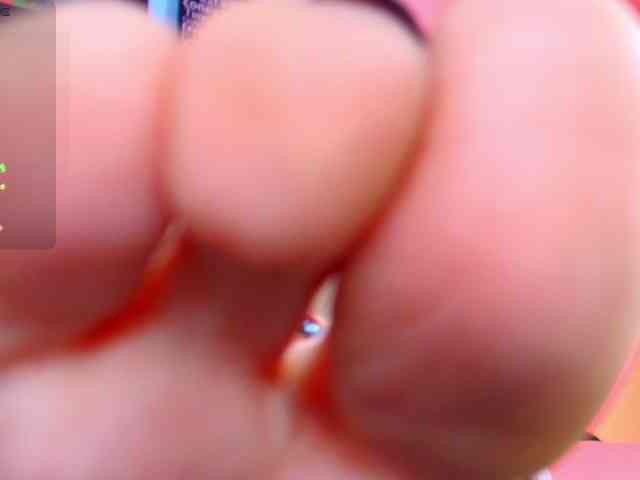 elinne-hendrix webcam