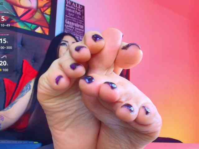 elinne-hendrix webcam