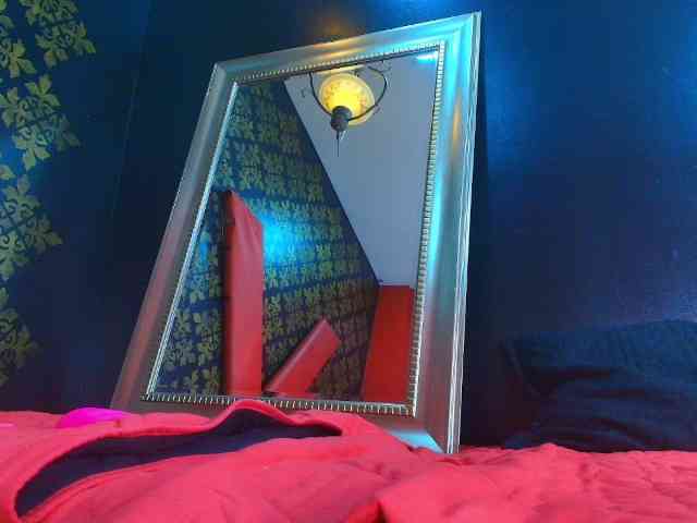 elinne-hendrix webcam