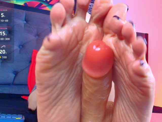 elinne-hendrix webcam