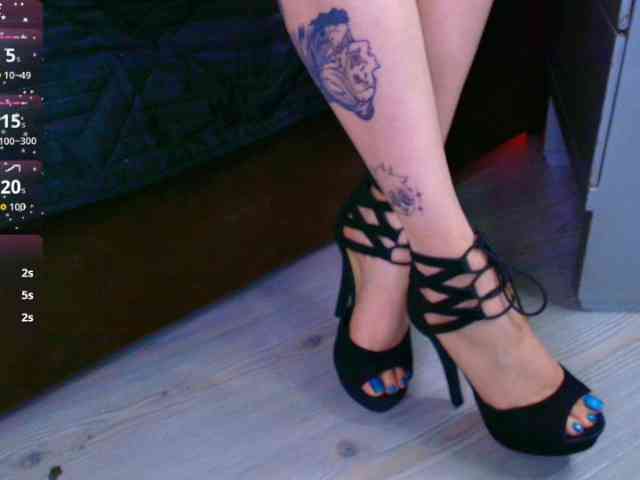 elinne-hendrix Live Webcam on BongaCams