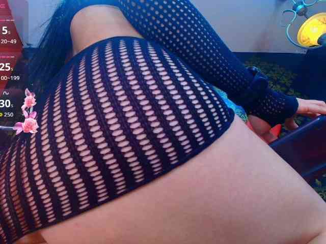 elinne-hendrix webcam