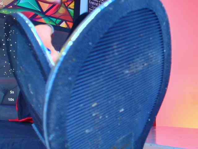 elinne-hendrix webcam