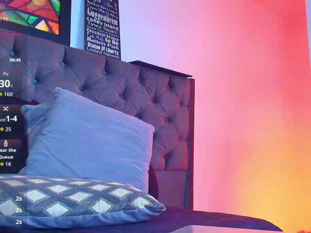 elinne-hendrix webcam