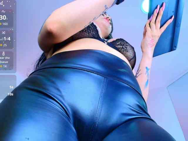 elinne-hendrix webcam