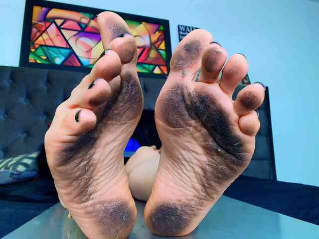 elinne-hendrix webcam