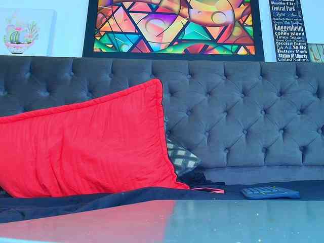 elinne-hendrix webcam