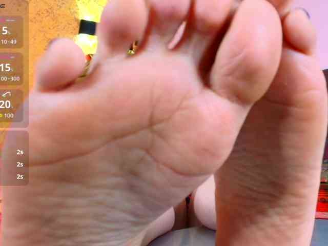 elinne-hendrix webcam