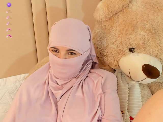 najwa's BongaCams show and profile