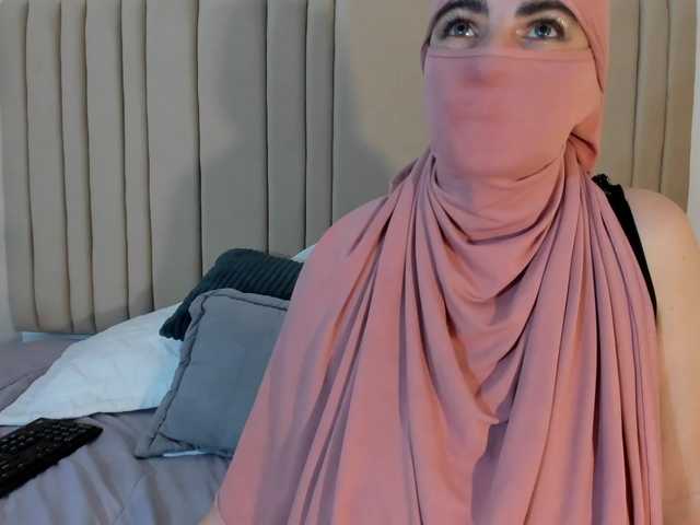 najwa's BongaCams show and profile