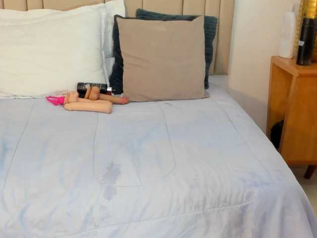 najwa's BongaCams show and profile