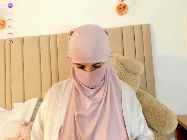 najwa's BongaCams show and profile