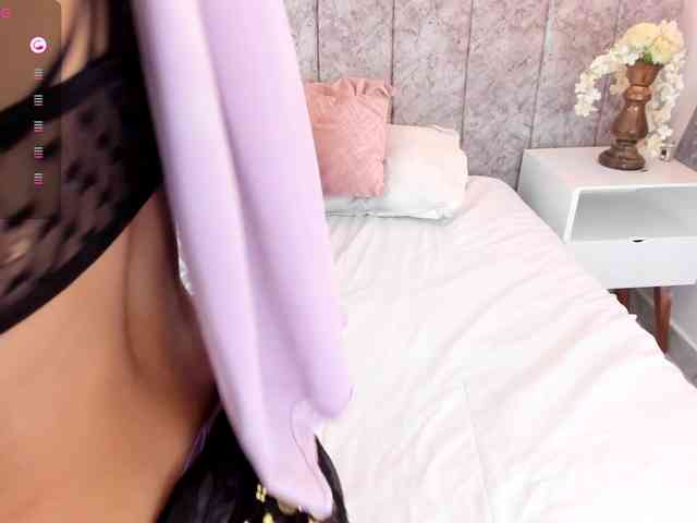 shaiira webcam