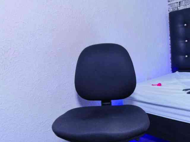 Natasha-carlson18 webcam