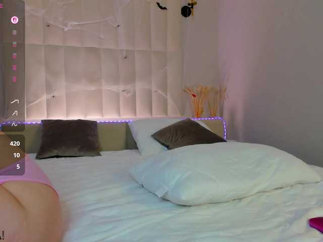 Discover cute slut Lisa-foxy Lisa-foxy from BongaCams