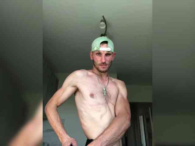 Maks-338 Live Webcam on BongaCams