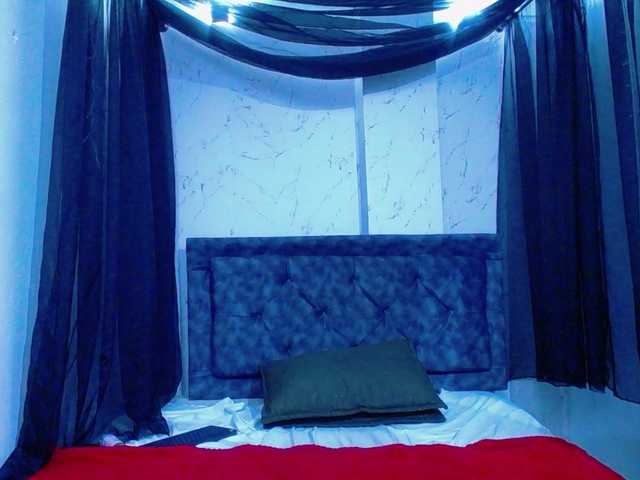 mia-thommson's BongaCams show and profile