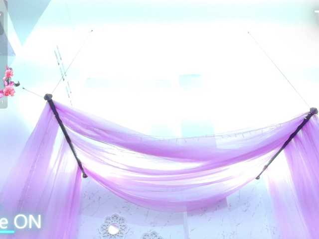 mia-thommson's BongaCams show and profile