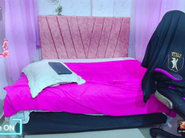 mia-thommson's BongaCams show and profile