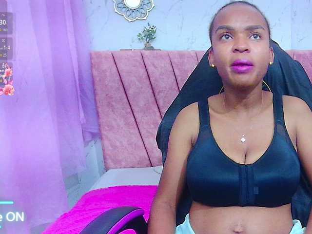 mia-thommson's BongaCams show and profile