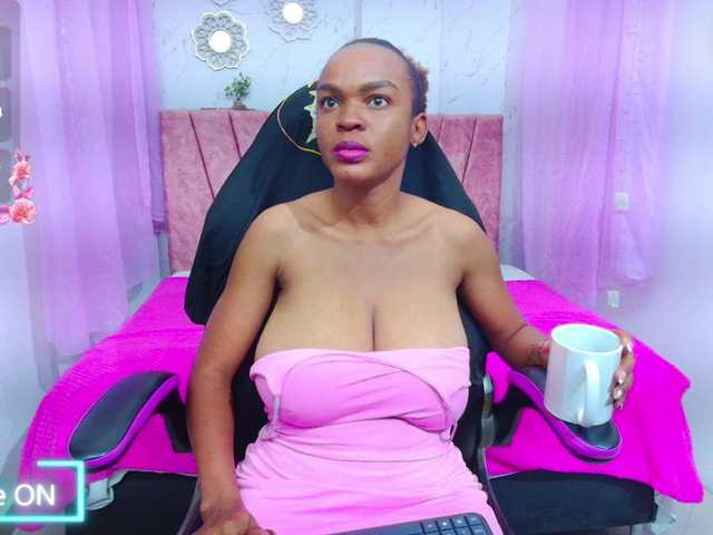 mia-thommson's BongaCams show and profile