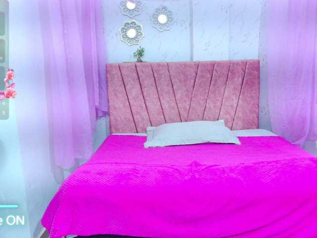 mia-thommson's BongaCams show and profile