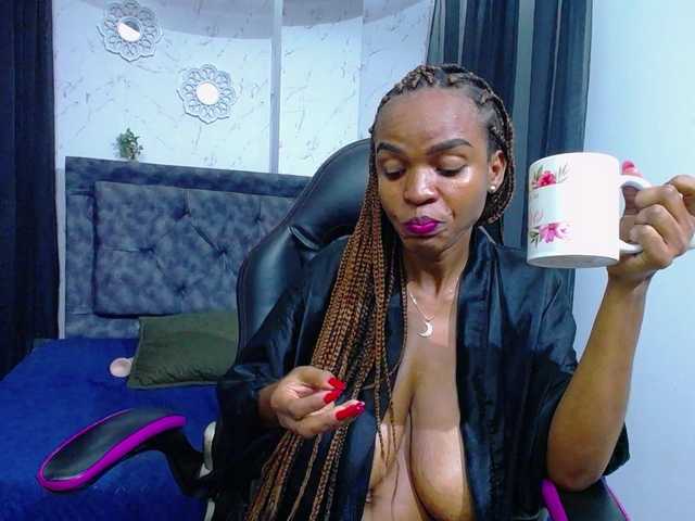 mia-thommson's BongaCams show and profile