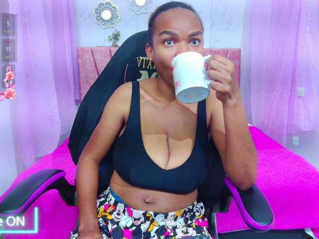 mia-thommson's BongaCams show and profile