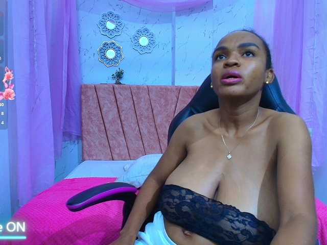 mia-thommson's BongaCams show and profile