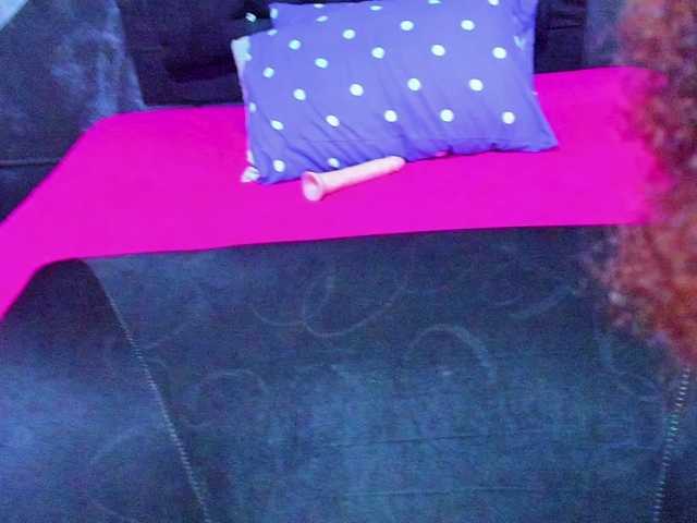 mia-thommson's BongaCams show and profile