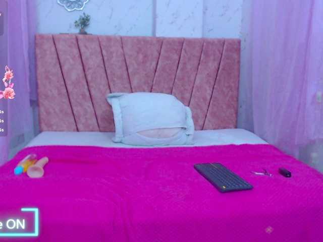 mia-thommson's BongaCams show and profile