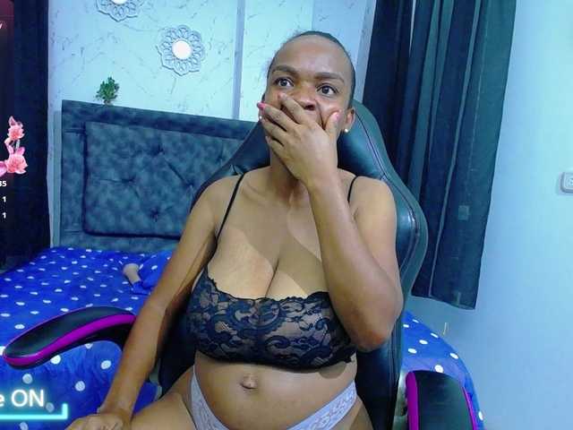 mia-thommson's BongaCams show and profile