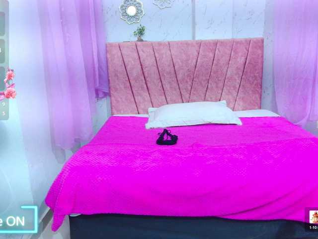 mia-thommson's BongaCams show and profile