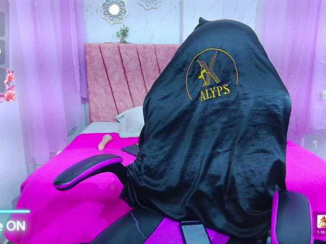 mia-thommson's BongaCams show and profile