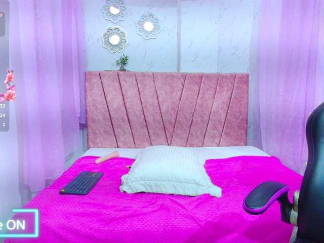 mia-thommson's BongaCams show and profile