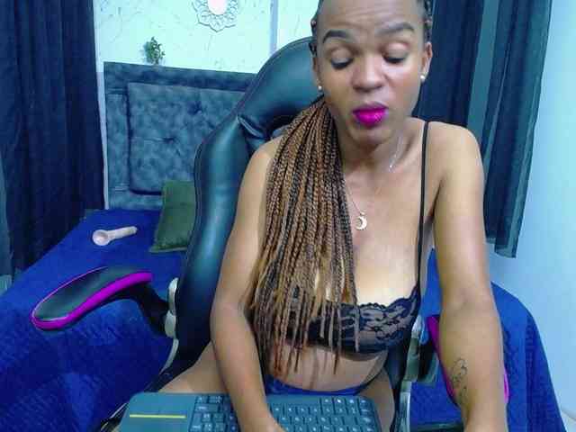 mia-thommson mia-thommson