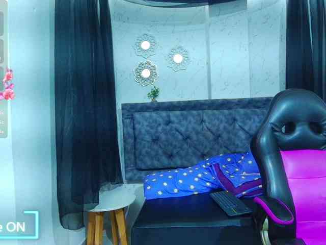 mia-thommson mia-thommson