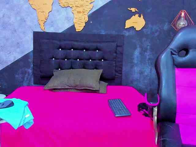 nude sex chat Mia-thommson