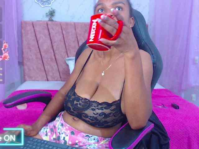 mia-thommson mia-thommson