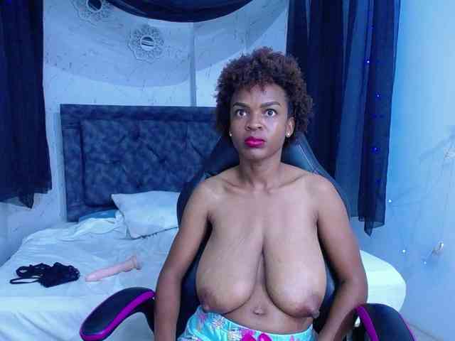 mia-thommson webcam