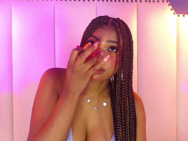 SophiaBloss's BongaCams show and profile